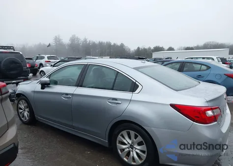 2015 Subaru Legacy 2.5I Premium z USA, uszkodzony, nr VIN 4S3BNAC60F3076048